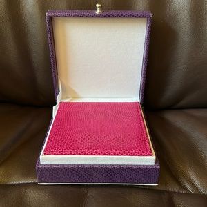 Jones New York 4 embossed texture coaster and box. Never used